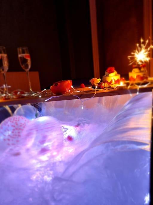 Royal Room Jacuzzi Haut De Gamme Centre Ville Mulhouse Dış mekan fotoğraf