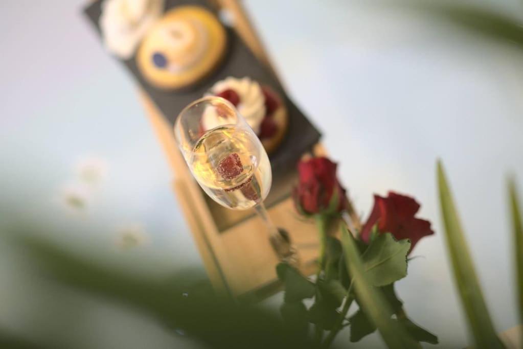 Royal Room Jacuzzi Haut De Gamme Centre Ville Mulhouse Dış mekan fotoğraf